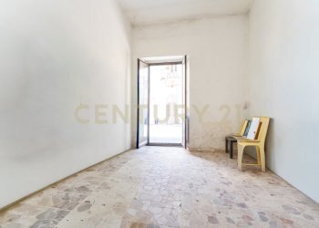 Piazza Garibaldi 3  (24).jpg - Casa indipendente Via Giuseppe Garibaldi 5, Viagrande - foto 20