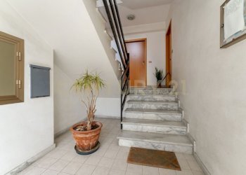 WhatsApp Image 2026-02-26 at 12.03.15 (1).jpeg - Trilocale Via Tremestieri 16, Mascalucia - foto 3