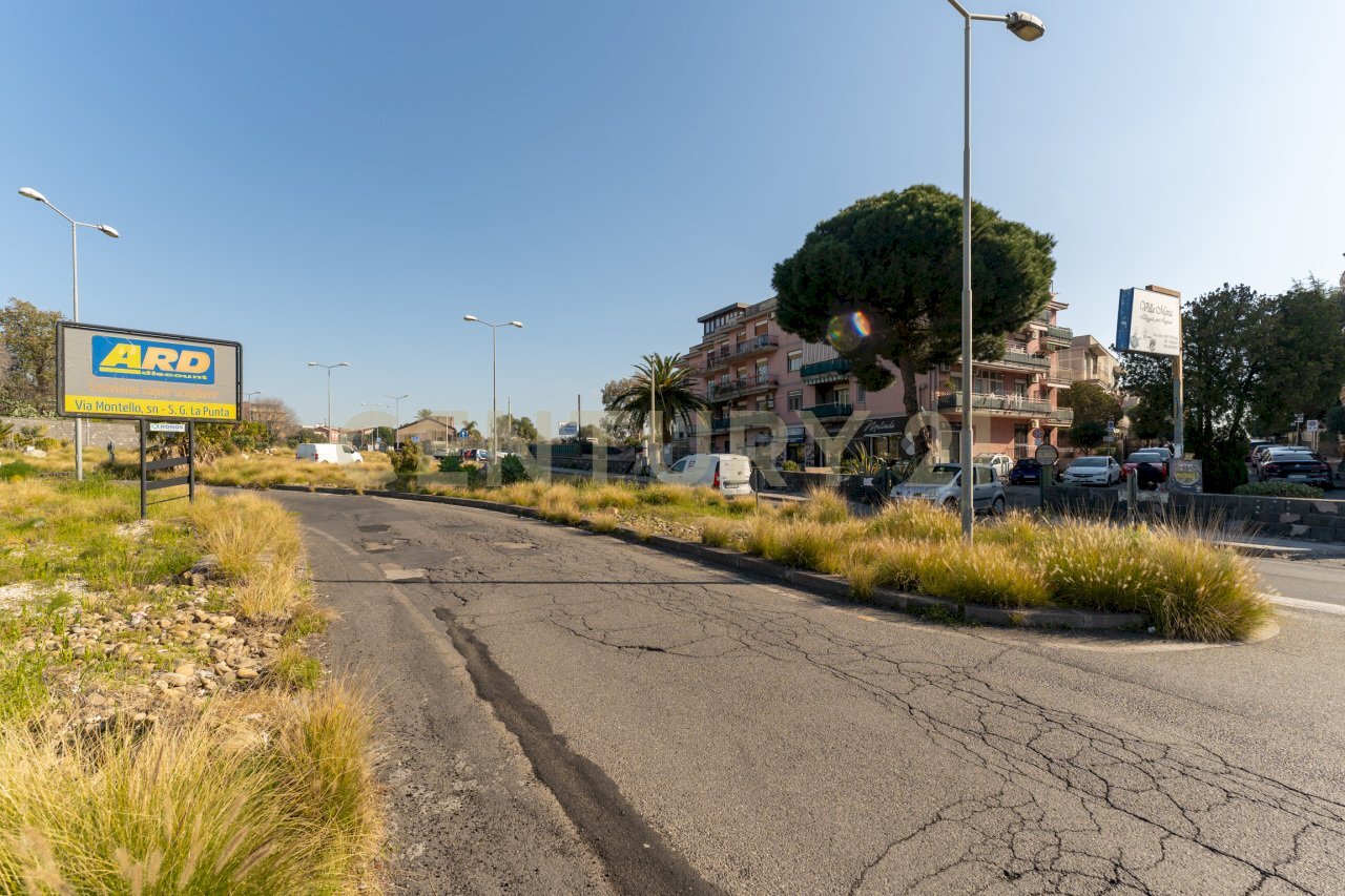 Via Duca degli Abruzzi 163 (1).jpg - Appartamento Via Duca degli Abruzzi 163, San Giovanni la Punta - foto 3