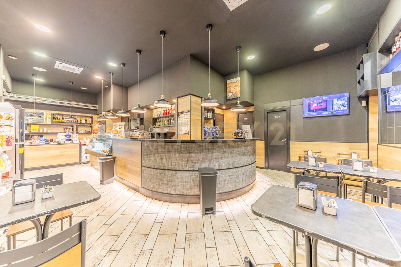 10.jpg - Bar Tavola Calda - Fredda Via Reno 2, Roma - foto 1