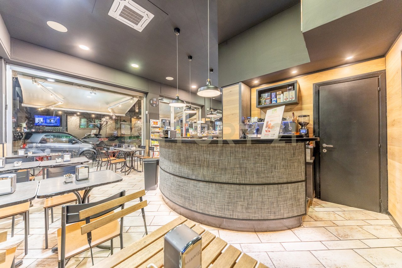 11.jpg - Bar Tavola Calda - Fredda Via Reno 2, Roma - foto 2