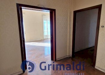 240.jpg - Appartamento Via Michelangelo Schipa, Napoli (zona Chiaia) - foto 11