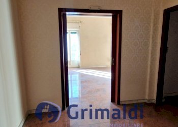 242.jpg - Appartamento Via Michelangelo Schipa, Napoli (zona Chiaia) - foto 12