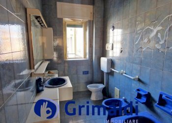 270.jpg - Appartamento Via Michelangelo Schipa, Napoli (zona Chiaia) - foto 20