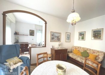 CUCINA E SALA - Monolocale Via Valleverde 9, Recco - foto 11