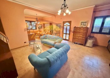 3c430eaf-be25-4461-ae27-f5c8b4a249a2.jpeg - Casa indipendente Via Rimini, Siracusa - foto 4