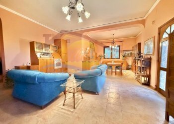 749dc2b1-dfda-4aa9-9b0c-b279f6d96349.jpeg - Casa indipendente Via Rimini, Siracusa - foto 13