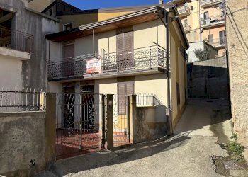 Quadrilocale Via San Biagio, Spezzano della Sila - foto 1