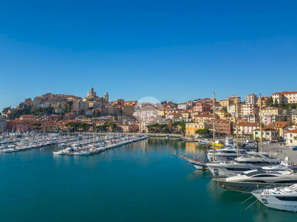 Appartamento Via Angelo Siffredi, Imperia - foto 1