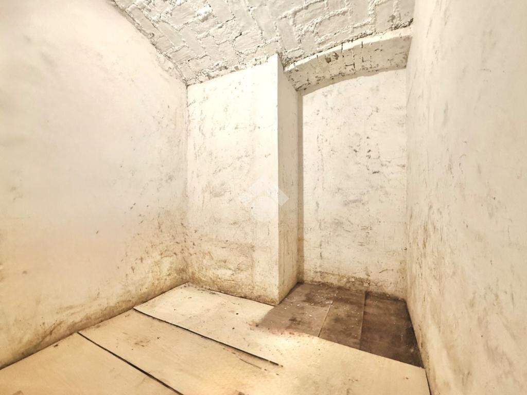 Warehouse cantina via giovanni tomaso invrea, Genova (neighborhood Foce) - photo 1