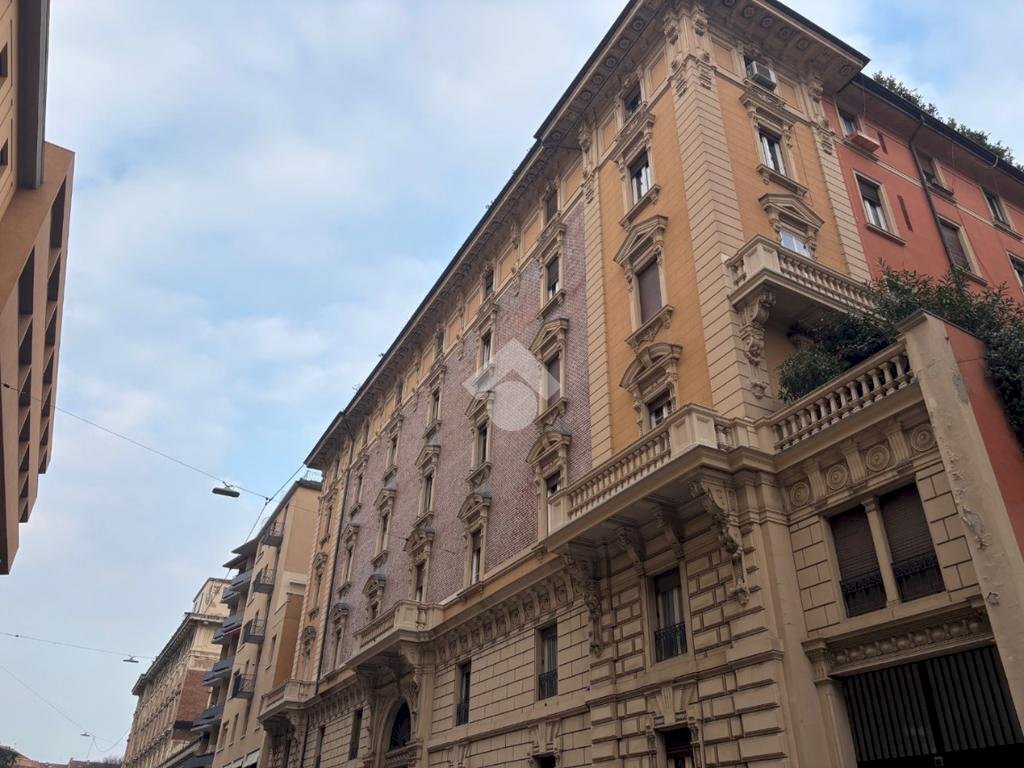 Bilocale Via Montebello, Bologna (zona Centro Storico) - foto 1