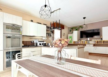 Three-room apartment Via Varese, Bollate - photo 5