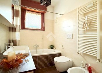 Three-room apartment Via Varese, Bollate - photo 22