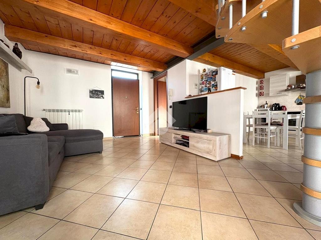 Two-room apartment Via Barbara melzi, Legnano - photo 3