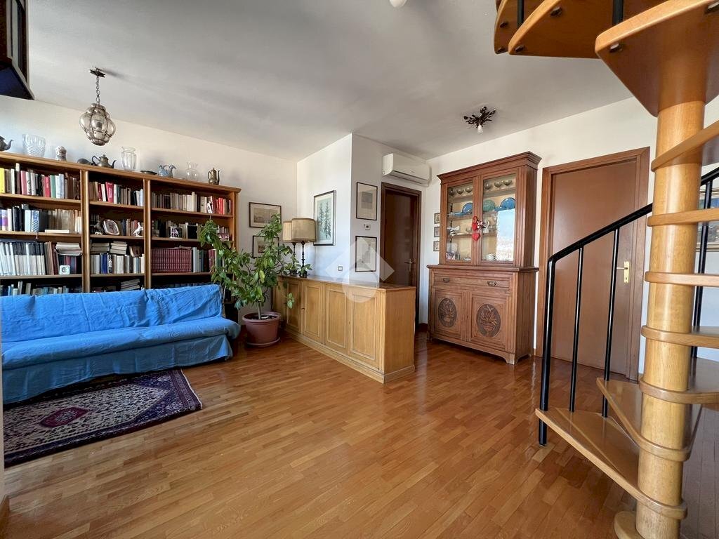 Four-room apartment Vicolo Lamperti, Carugate - photo 3