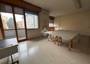 Office via Giardini, Modena - photo 1