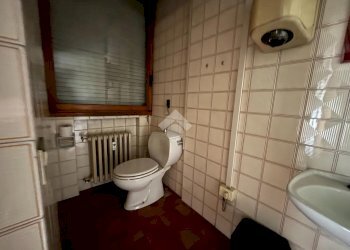 Office via Giardini, Modena - photo 19