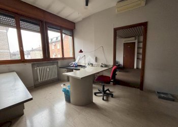 Office via Giardini, Modena - photo 21