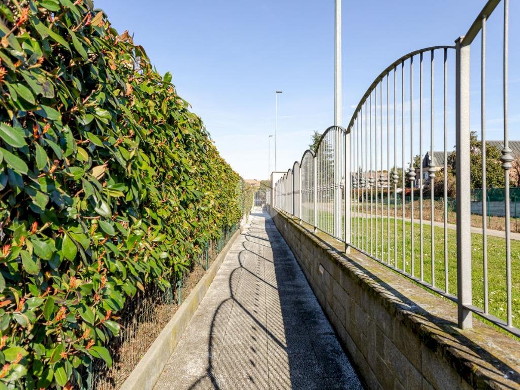 Three-room apartment Via Antonio Meucci, Bollate - photo 3