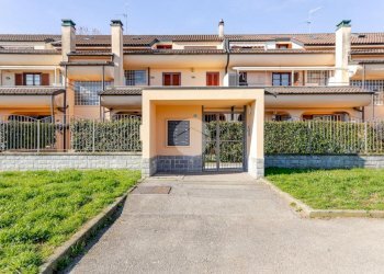 Three-room apartment Via Antonio Meucci, Bollate - photo 2