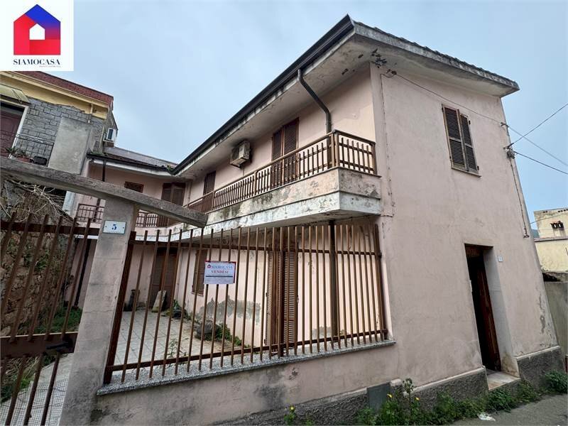 Independent house Arbus - photo 1