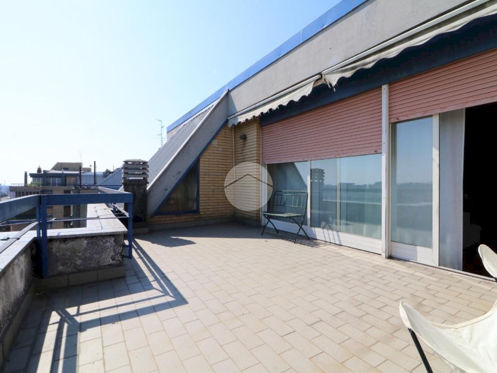 Four-room apartment Via San Carlo Borromeo, Rho - photo 1