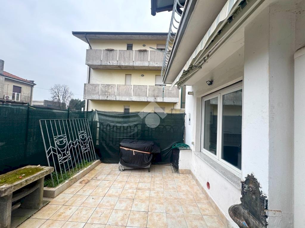 Trilocale Via Giuseppe Mozzoni, Rescaldina - foto 2