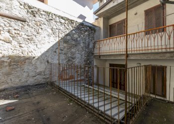 Casa semi indipendente Via Martiri e Caduti per la Libertà, 52, Demonte - foto 9