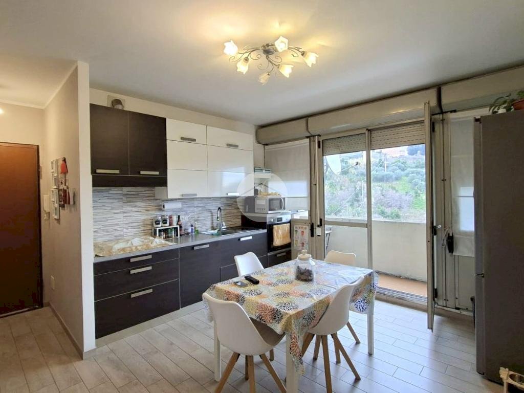 Four-room apartment Via E. Vittorini, Genova (neighborhood Prà) - photo 1