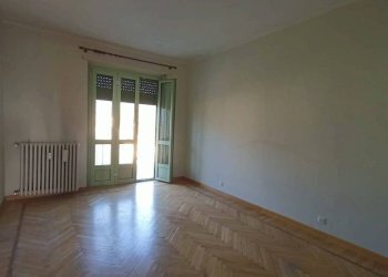 Three-room apartment Cumiana - photo 3