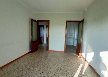 Three-room apartment Cumiana - photo 7