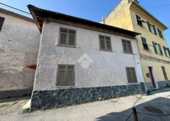 Casa semi indipendente Via alle Scuole di Morego, Genova (zona Bolzaneto) - foto 1