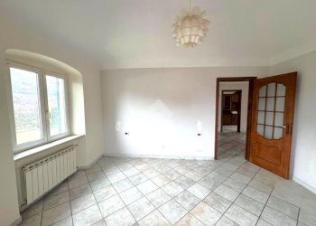 Apartment Via San Quirico, Genova (neighborhood Pontedecimo) - photo 10