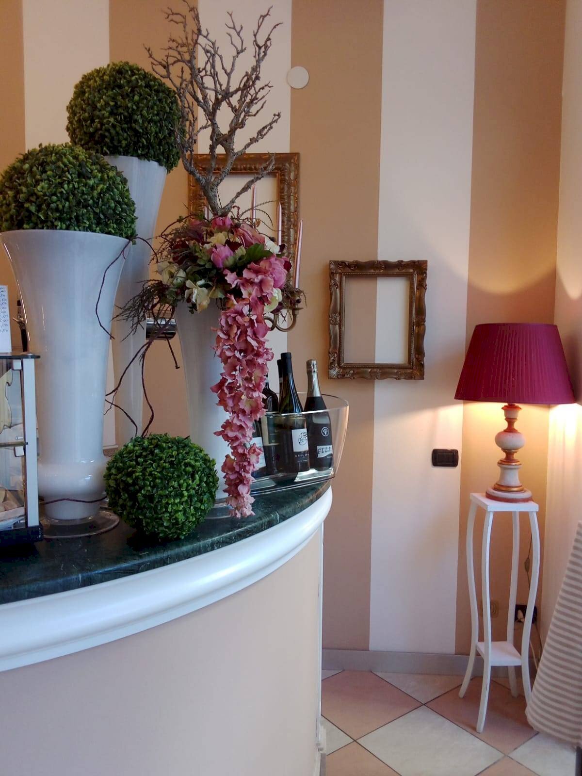 Foto 3 - Bar Tavola Calda - Fredda via avrese
 
5, Legnago - foto 3