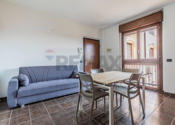 Sala da pranzo - Bilocale Via Luigi Pomini
 
31, Castellanza - foto 3