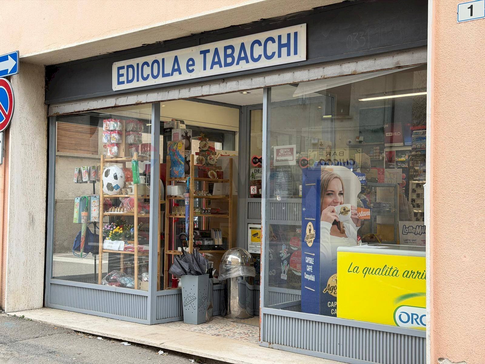 Edificio all\'aperto - Attività Commerciale Via Alessandro Manzoni
1, Sumirago - foto 2