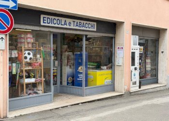 Edificio all\'aperto - Attività Commerciale Via Alessandro Manzoni
1, Sumirago - foto 1