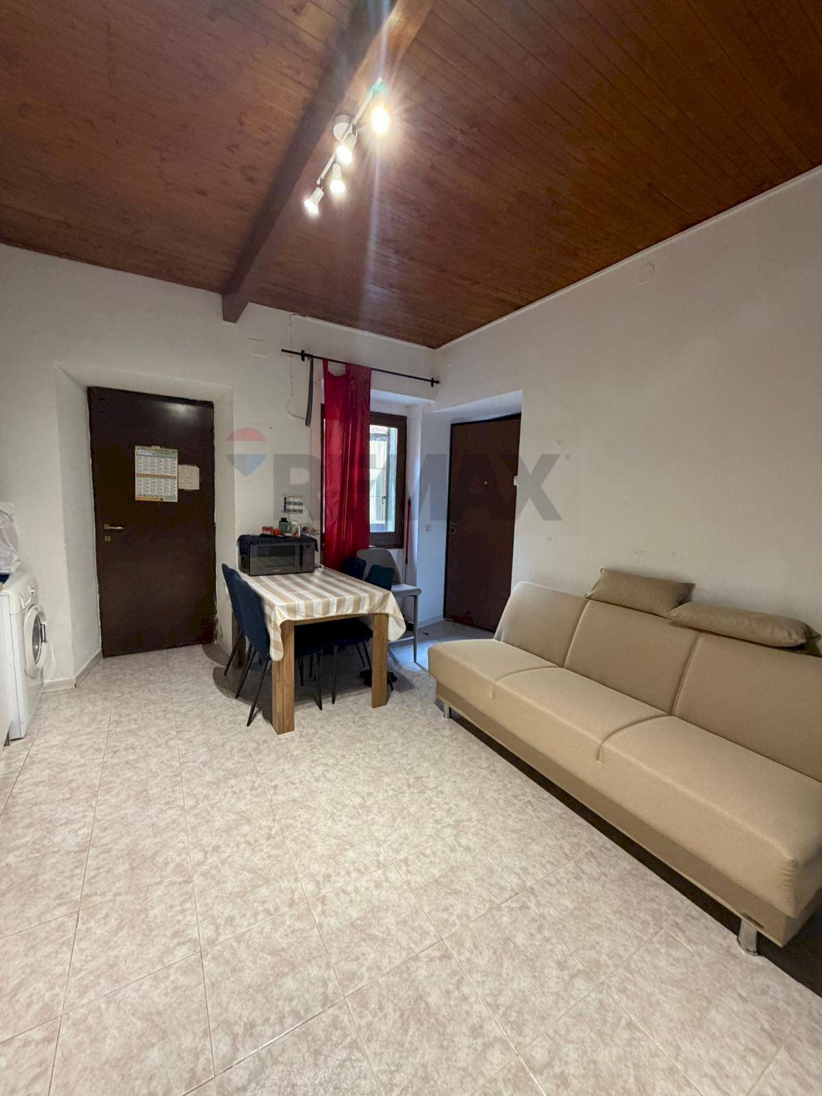 Sala da pranzo - Trilocale Piazza Roma
 
31, Germignaga - foto 3