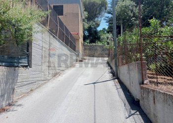 Edificio all\'aperto - Semi-detached house VIA VIRGILIO
 
10, Valderice - photo 9