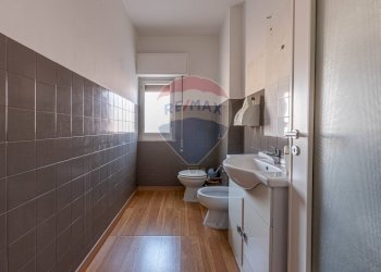 Bagno - Office Via Francesco Crispi
 
133, Palermo - photo 19