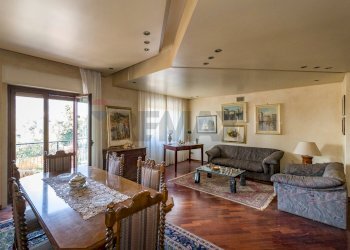 Sala da pranzo - Apartment Via Pietro Ermelindo Lungaro
 
3, Palermo - photo 1