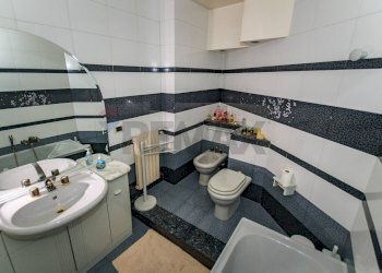 Bagno - Apartment Via Pietro Ermelindo Lungaro
 
3, Palermo - photo 7