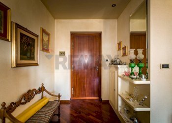 Hall / corridoio - Apartment Via Pietro Ermelindo Lungaro
 
3, Palermo - photo 15