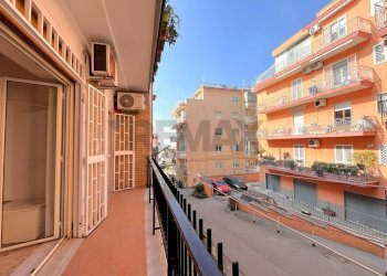 Balcone - Bilocale Via Solfatara
 
101, Pozzuoli - foto 1