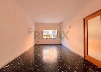 Stanza vuota - Bilocale Via Solfatara
 
101, Pozzuoli - foto 3