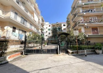 Edificio all\'aperto - Bilocale Via Solfatara
 
101, Pozzuoli - foto 16