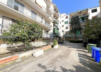 Edificio all\'aperto - Bilocale Via Solfatara
 
101, Pozzuoli - foto 17