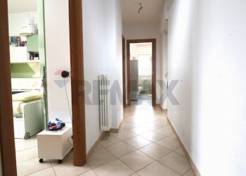 Hall / corridoio - Appartamento Matera - foto 10