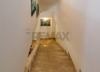 Scale - Casa indipendente Via San Nicolò
 
13, Aci Catena - foto 8