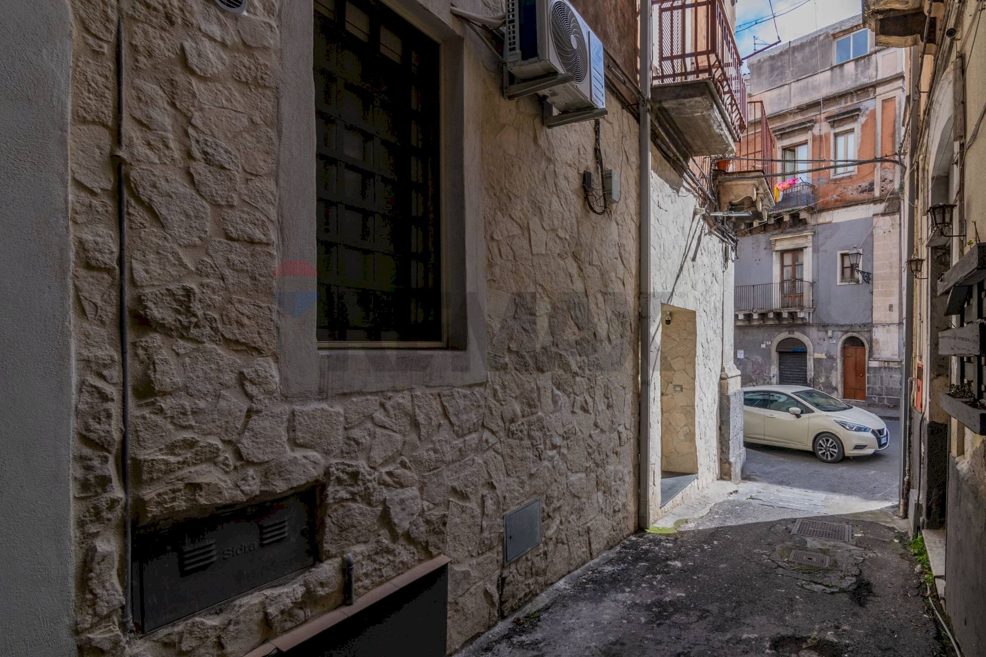 Edificio all\'aperto - Quadrilocale via garibaldi
 
344, Catania - foto 1